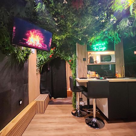 Jungle House Avec Jacuzzi A 10 Min De Disneyland -Taille Chambre- Conde-Sainte-Libiaire 외부 사진