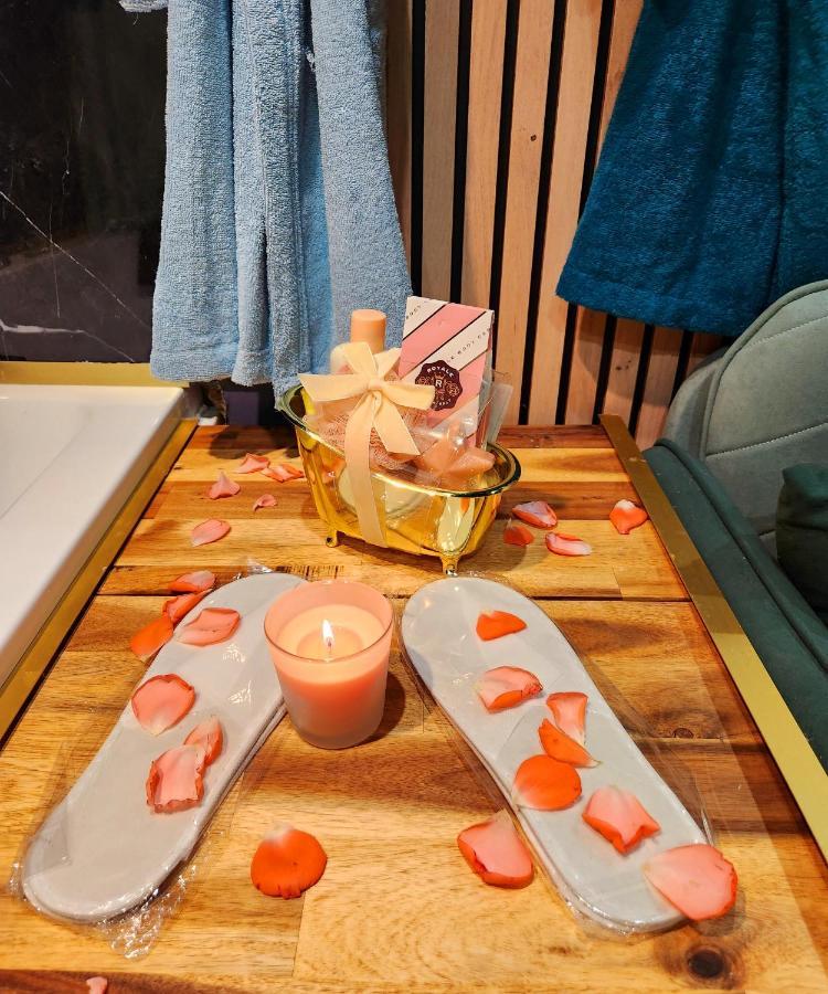 Jungle House Avec Jacuzzi A 10 Min De Disneyland -Taille Chambre- Conde-Sainte-Libiaire 외부 사진