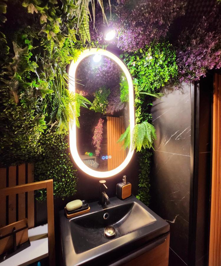 Jungle House Avec Jacuzzi A 10 Min De Disneyland -Taille Chambre- Conde-Sainte-Libiaire 외부 사진